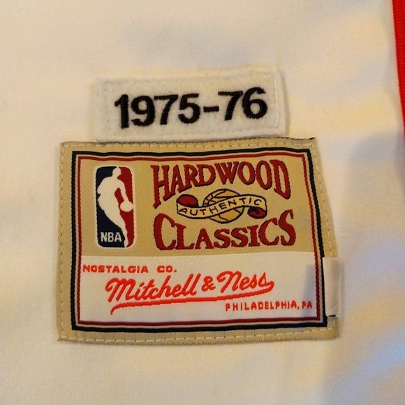 Dr. J Erving Jersey #32 Mitchell And Ness Hardwood XXL - Picture 3 of 10
